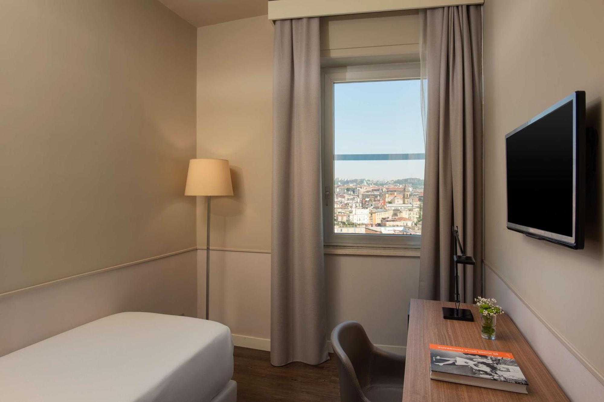 Nh Napoli Panorama Hotel Ngoại thất bức ảnh