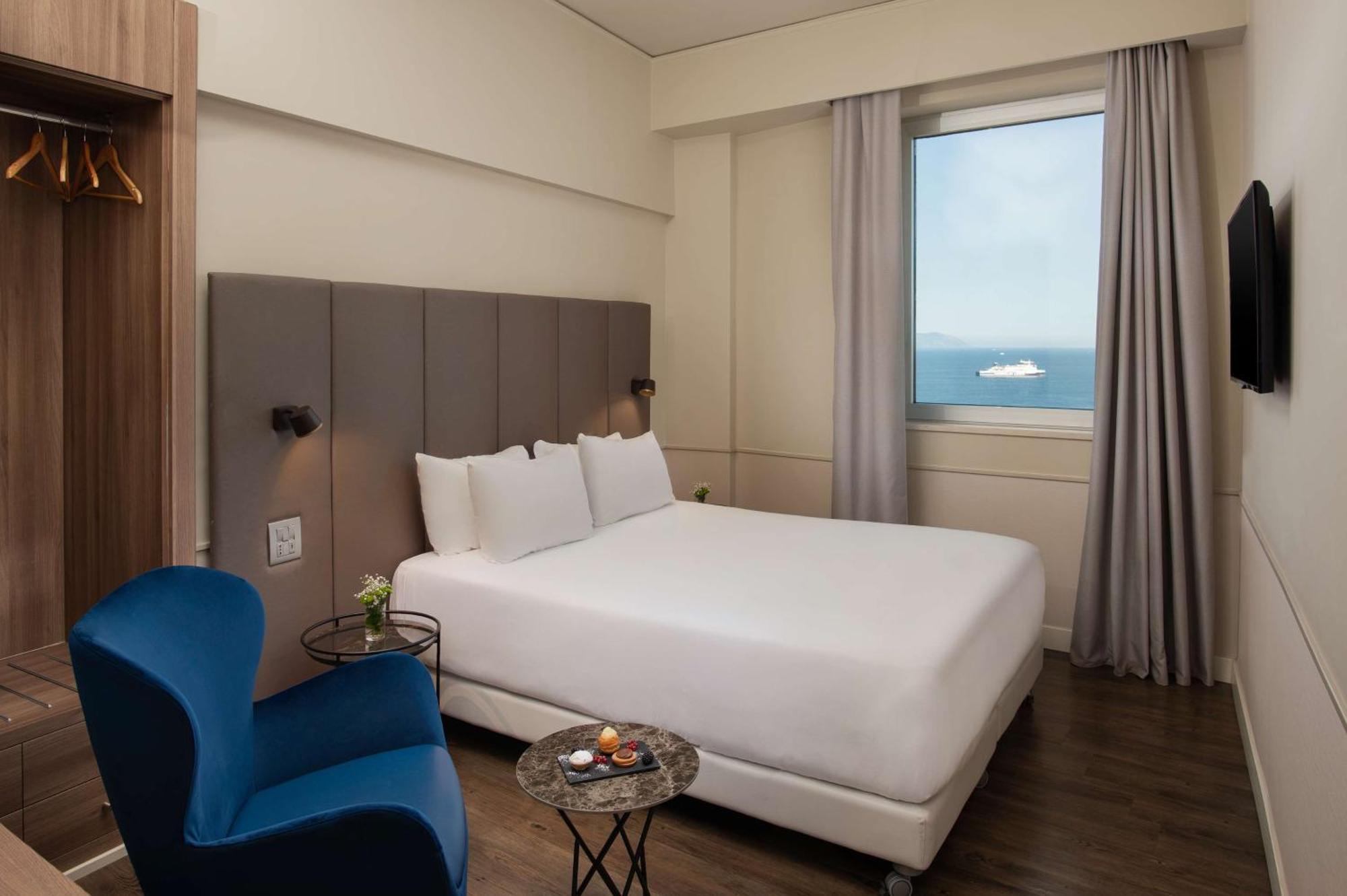 Nh Napoli Panorama Hotel Ngoại thất bức ảnh