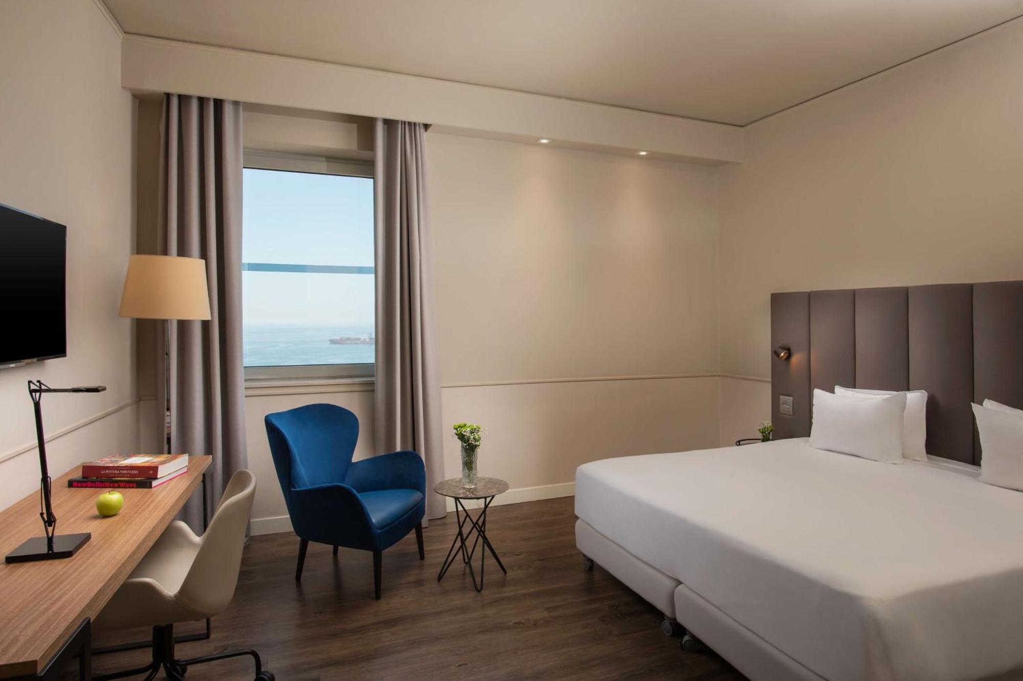Nh Napoli Panorama Hotel Ngoại thất bức ảnh